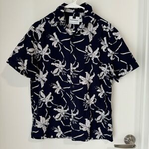 Flower print men’s Hawaiian shirt